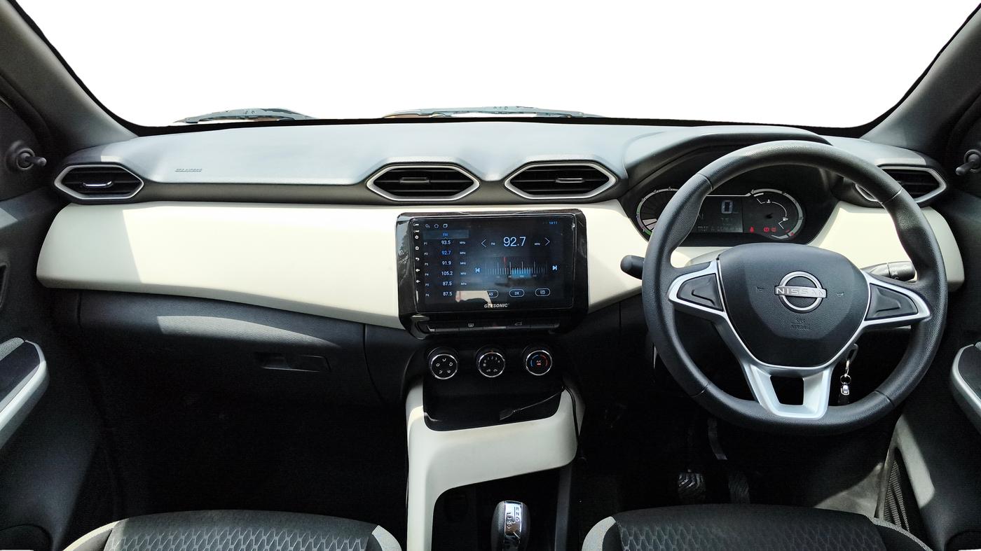 2024 Nissan MAGNITE  XE AMT EZ Shift, Petrol, Automatic, 7,161 km, Dashboard