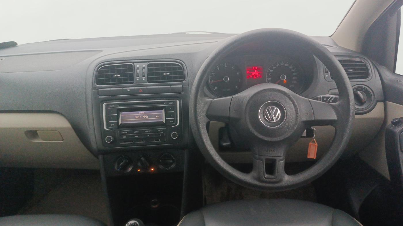 2014 Volkswagen Polo COMFORTLINE 1.2L, Petrol, Manual, 38,425 km, Steering Wheel Close Up