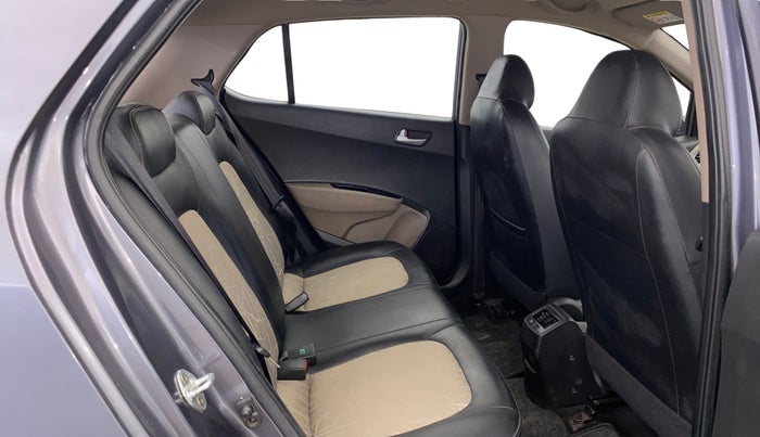 2017 Hyundai Grand i10 SPORTZ 1.2 KAPPA VTVT, Petrol, Manual, 33,966 km, Right Side Rear Door Cabin