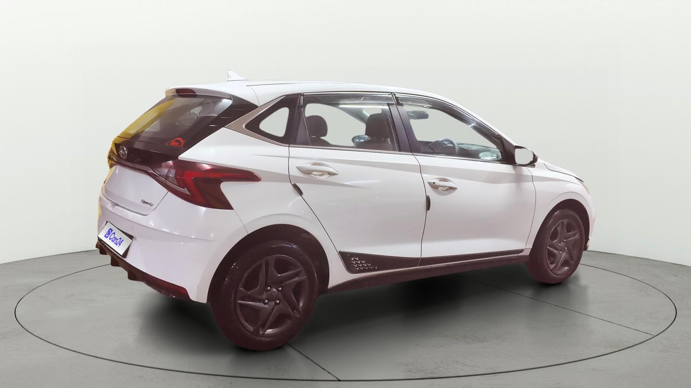 2022 Hyundai NEW I20 SPORTZ 1.2 MT, Petrol, Manual, 14,388 km, Right Back Diagonal