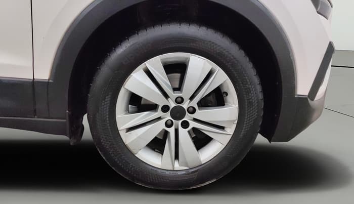 2021 Skoda KUSHAQ AMBITION 1.0L TSI AT, Petrol, Automatic, 1,12,663 km, Right Front Wheel
