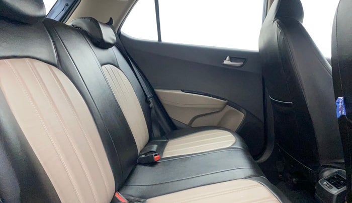 2016 Hyundai Grand i10 ASTA AT 1.2 KAPPA VTVT, Petrol, Automatic, 34,735 km, Right Side Rear Door Cabin