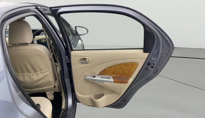 2017 Toyota Etios VD PLATINUM, Diesel, Manual, 37,127 km, RHS Rear Door