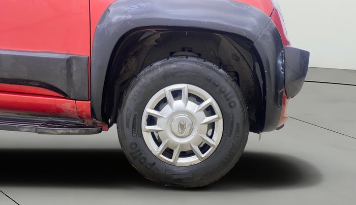 2016 Mahindra TUV300 T6 PLUS, Diesel, Manual, 67,182 km, Right Front Wheel