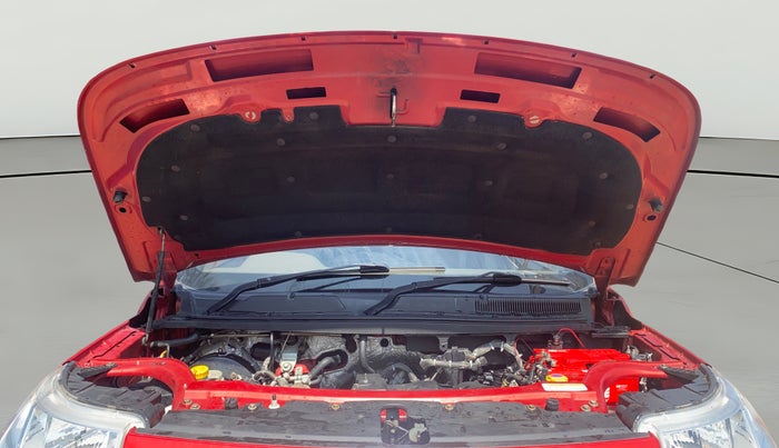 2017 Mahindra TUV300 T8, Diesel, Manual, 65,765 km, Open Bonet