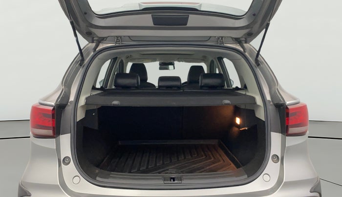 2022 MG ASTOR SAVVY 1.5 CVT, Petrol, Automatic, 90,017 km, Boot Open Zoomed View