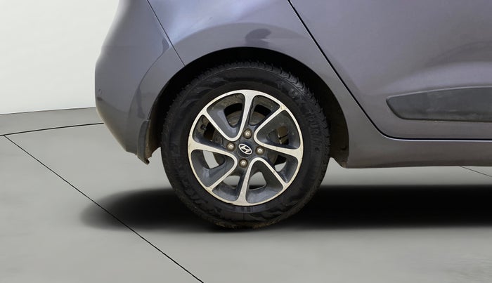 2017 Hyundai Grand i10 ASTA 1.2 KAPPA VTVT, CNG, Manual, 38,264 km, Right Rear Wheel