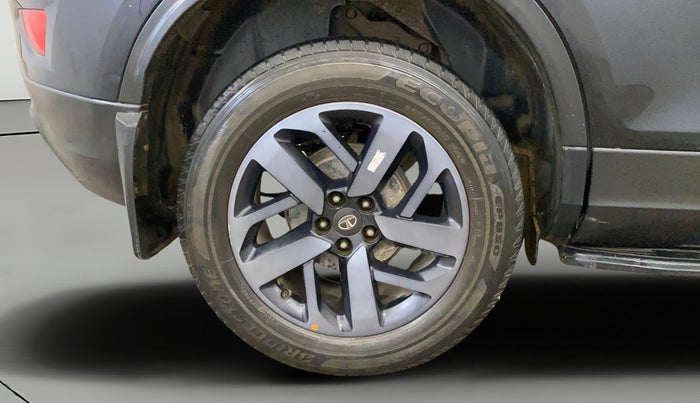 2022 Tata Harrier XZA PLUS 2.0L DARK EDITION, Diesel, Automatic, 54,957 km, Right Rear Wheel