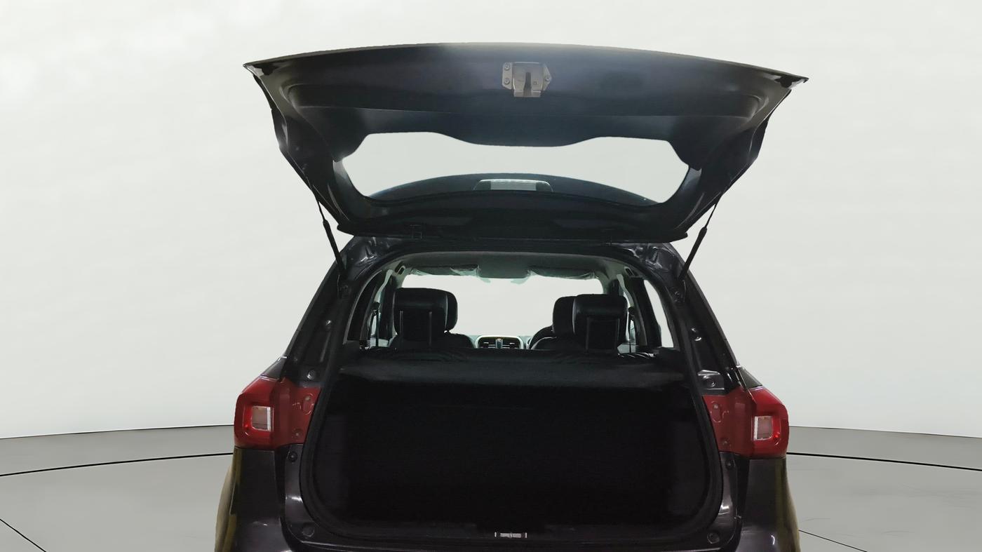 2021 Maruti Vitara Brezza VXI, Petrol, Manual, 54,204 km, Boot Door Open