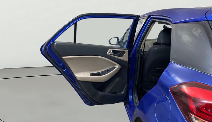 2015 Hyundai Elite i20 ASTA 1.2, Petrol, Manual, 1,01,276 km, LHS Rear Door