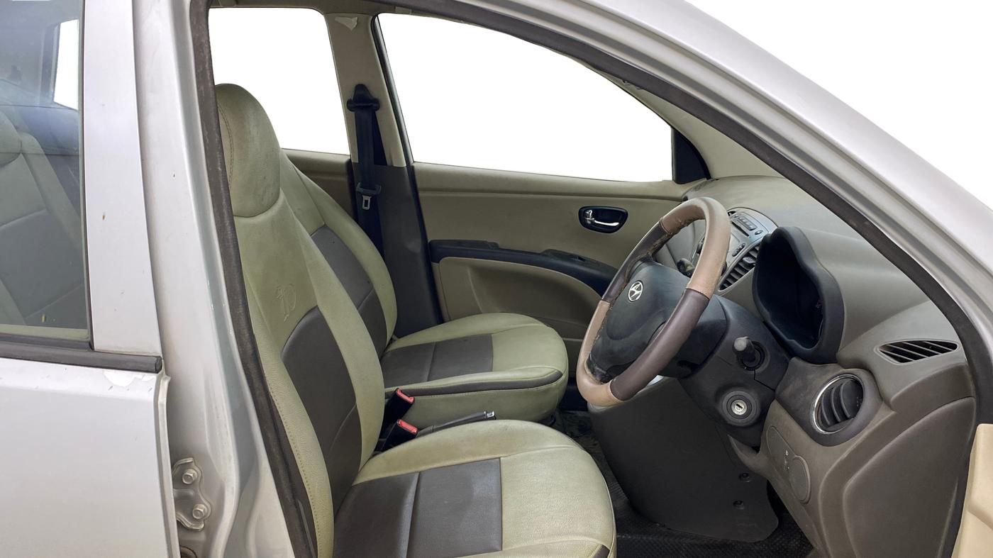 2013 Hyundai i10 SPORTZ 1.2 AT, Petrol, Automatic, 38,013 km, Right Side Front Door Cabin
