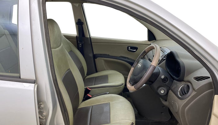 2013 Hyundai i10 SPORTZ 1.2 AT, Petrol, Automatic, 37,961 km, Right Side Front Door Cabin