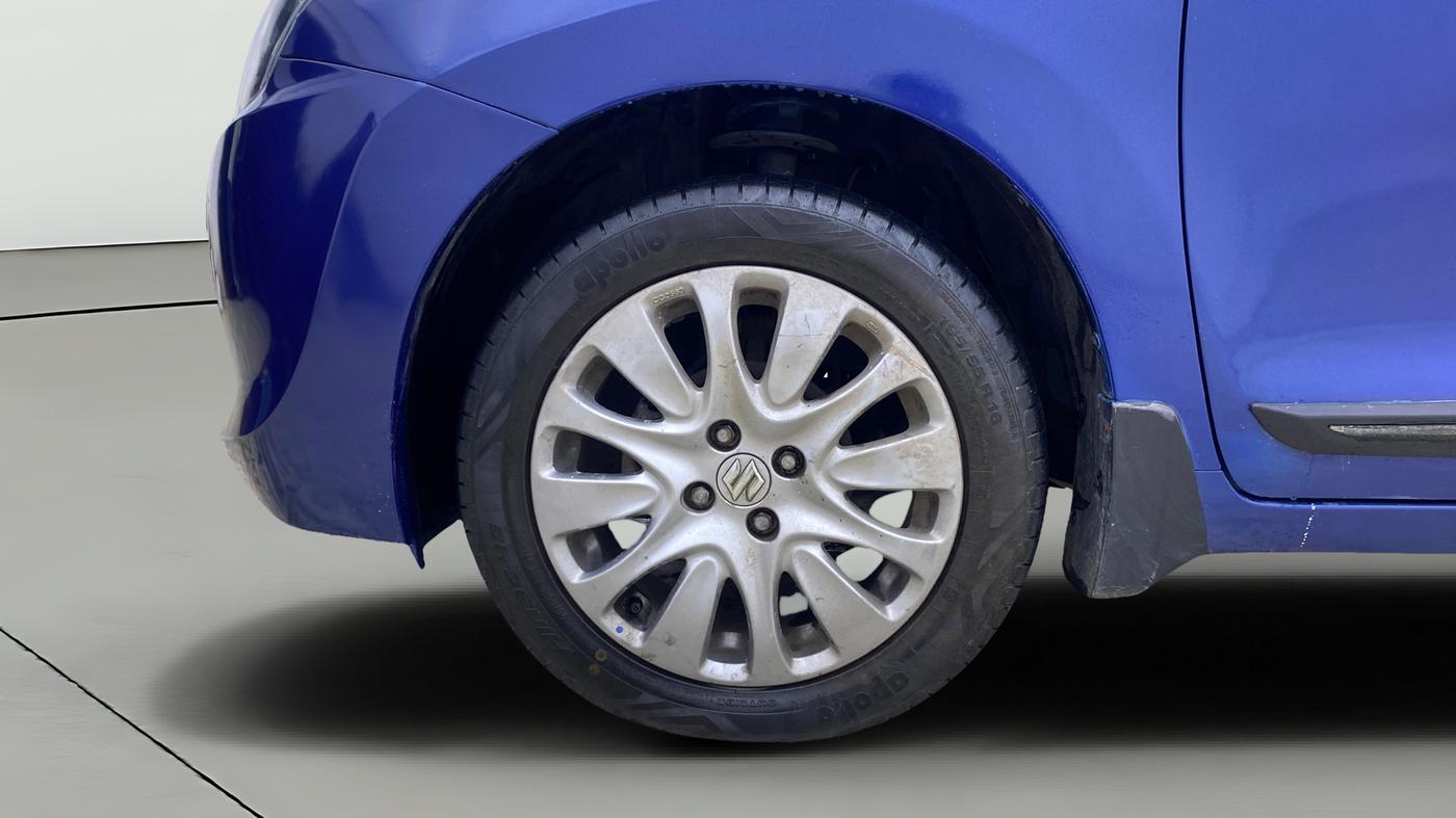 2017 Maruti Baleno ALPHA PETROL 1.2, Petrol, Manual, 11,561 km, Left Front Wheel
