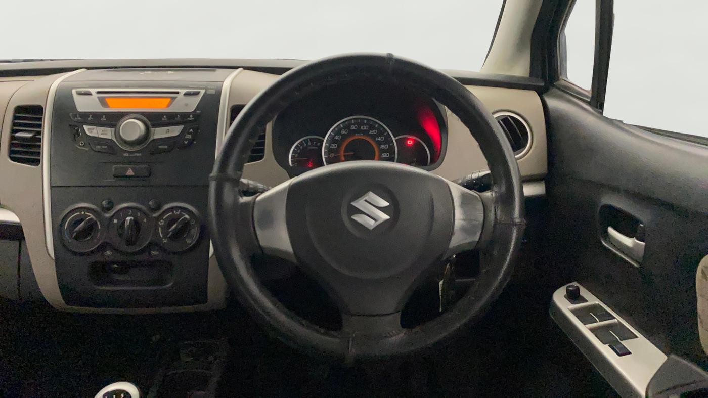2014 Maruti Wagon R 1.0 VXI, Petrol, Manual, 64,980 km, Steering Wheel Close Up