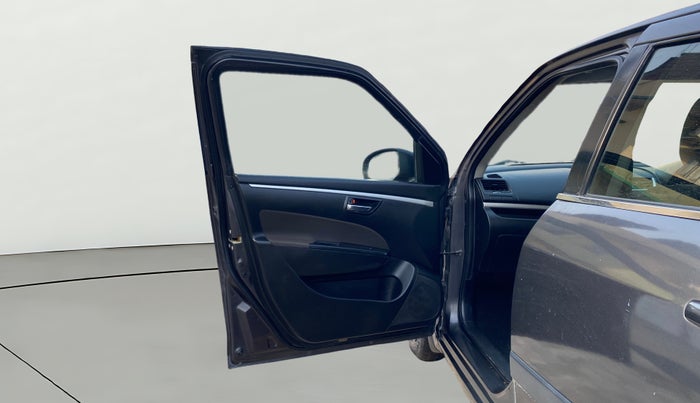 2017 Maruti Swift VDI, Diesel, Manual, 95,100 km, LHS Front Door