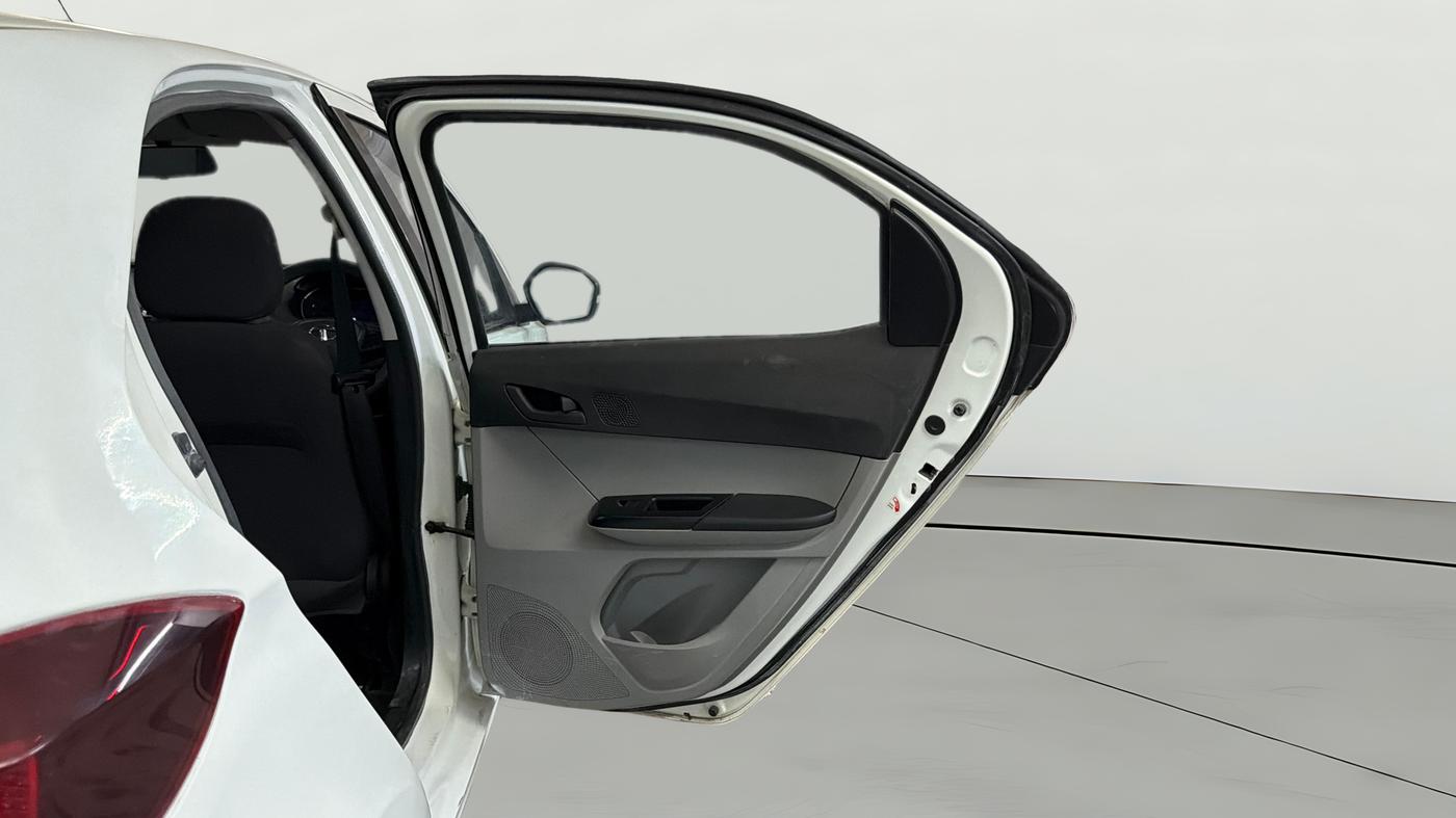 2023 Tata Tiago XT CNG, CNG, Manual, 40,825 km, RHS Rear Door