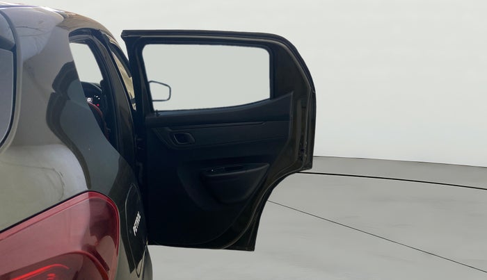 2023 Renault Kwid CLIMBER Urban Night Limited Edition AMT, Petrol, Automatic, 45,132 km, RHS Rear Door