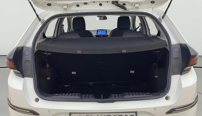 2022 Tata ALTROZ XT PETROL, Petrol, Manual, 10,104 km, Boot Open Zoomed View