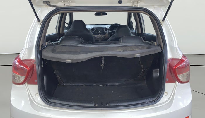 2016 Hyundai Grand i10 MAGNA 1.2 KAPPA VTVT, Petrol, Manual, 68,734 km, Boot Open Zoomed View