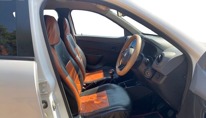 2021 Renault Kwid RXT 1.0, Petrol, Manual, 38,445 km, Right Side Front Door Cabin