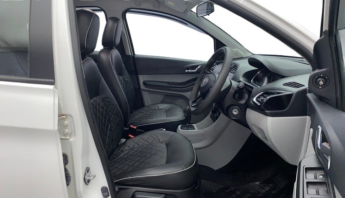 2021 Tata Tiago XZA PLUS PETROL, Petrol, Automatic, 31,121 km, Right Side Front Door Cabin