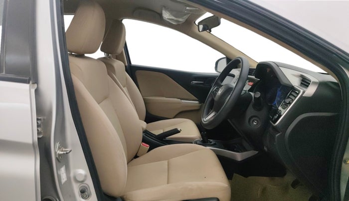 2015 Honda City 1.5L I-VTEC V MT, Petrol, Manual, 33,072 km, Right Side Front Door Cabin