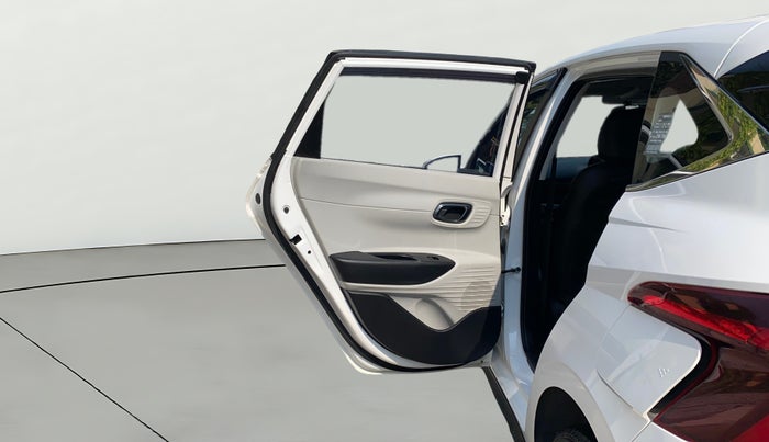 2024 Hyundai NEW I20 Sportz (O) 1.2, Petrol, Manual, 11,965 km, LHS Rear Door