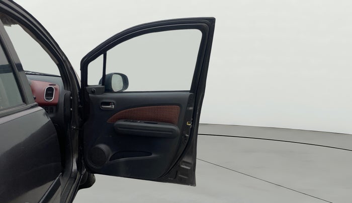 2014 Maruti Ritz VXI, Petrol, Manual, 66,896 km, RHS Front Door