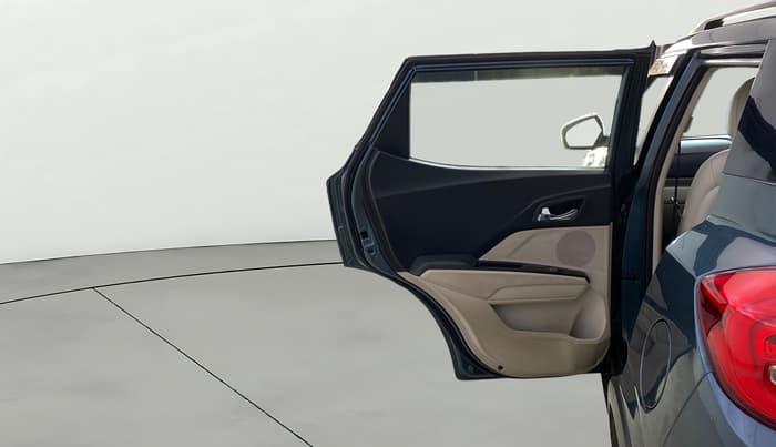 2019 Mahindra XUV300 W8 (O) 1.5 DIESEL AMT, Diesel, Automatic, 55,796 km, LHS Rear Door