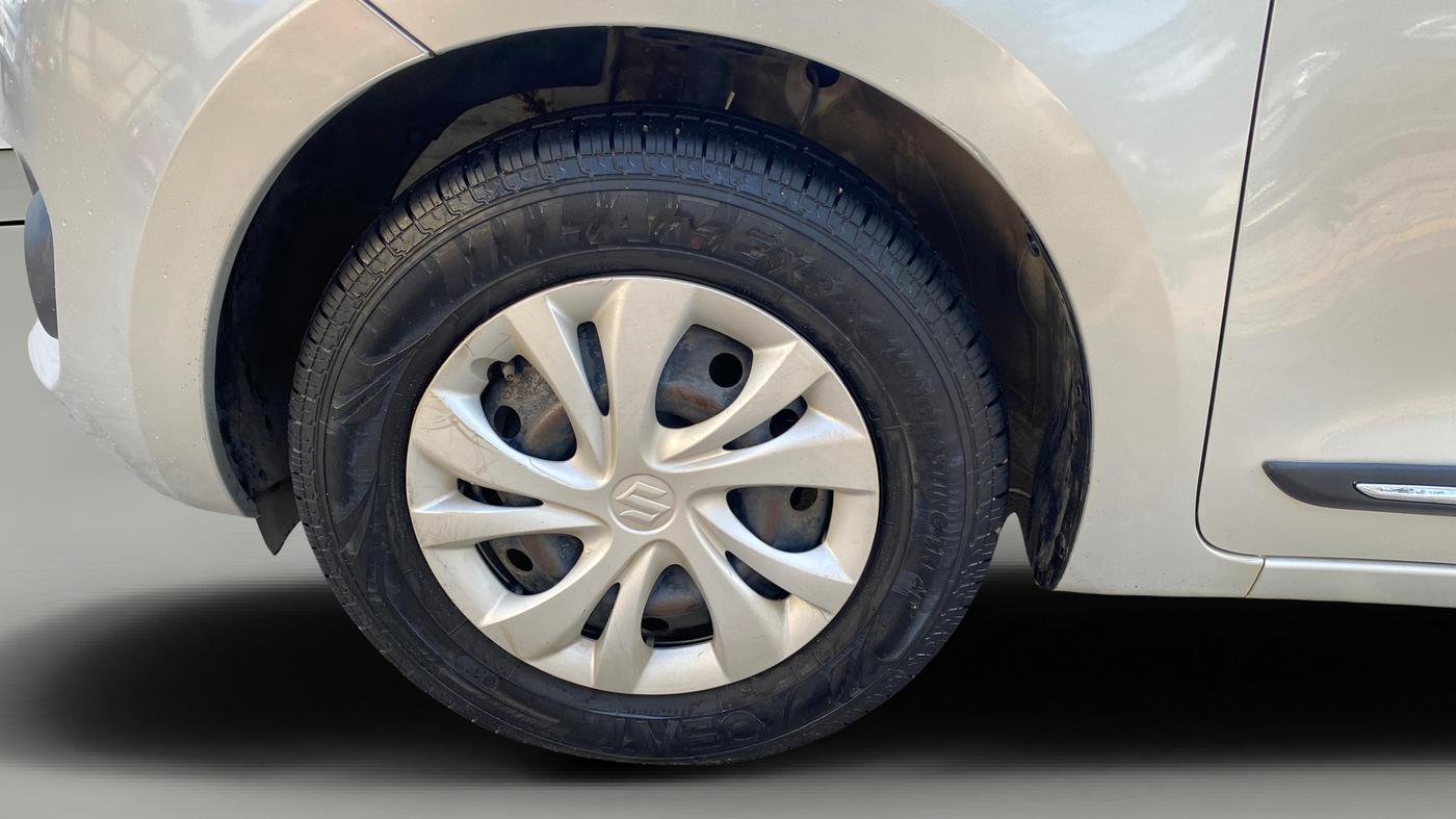 2020 Maruti Swift VXI AMT, Petrol, Automatic, 72,263 km, Left Front Wheel