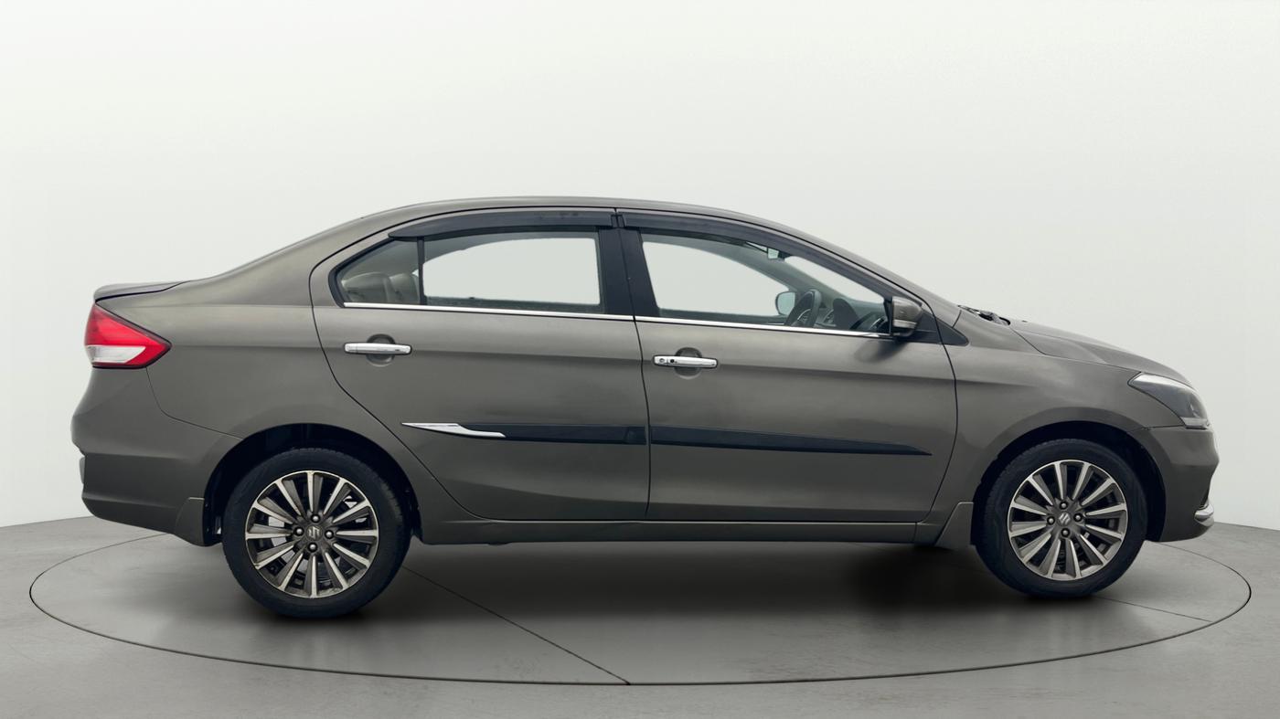 2018 Maruti Ciaz ALPHA 1.5 SHVS PETROL, Petrol, Manual, 70,421 km, Right Side View