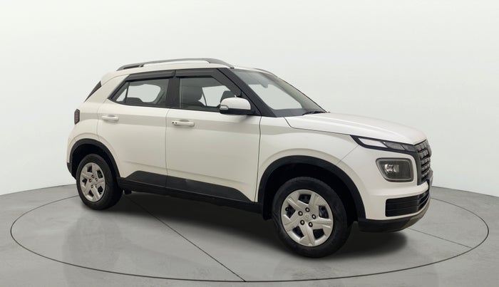 2022 Hyundai VENUE SX 1.2 PETROL, Petrol, Manual, 33,900 km, SRP
