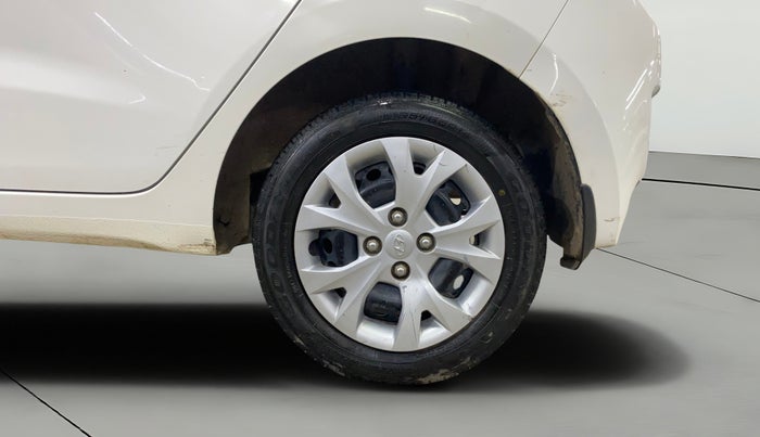 2016 Hyundai Grand i10 MAGNA 1.2 KAPPA VTVT, Petrol, Manual, 68,734 km, Left Rear Wheel