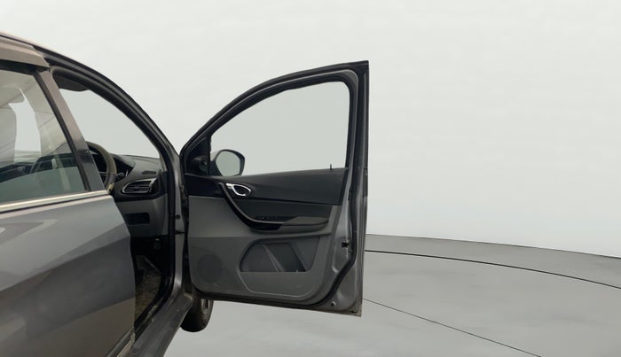 2018 Tata TIGOR XZ PETROL, Petrol, Manual, 44,327 km, RHS Front Door