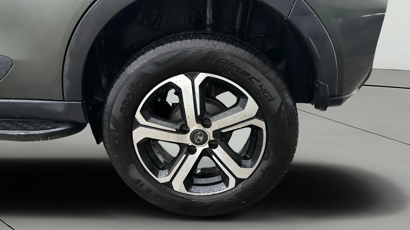 2023 Tata NEXON XM SUNROOF PETROL, Petrol, Manual, 31,146 km, Left Rear Wheel