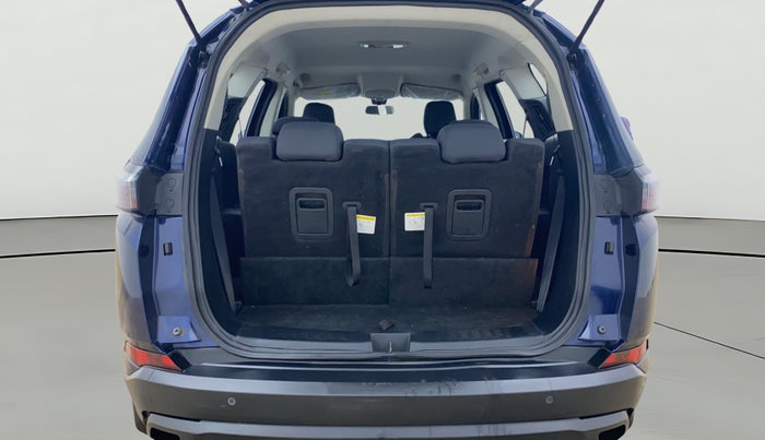 2022 Tata Safari XM, Diesel, Manual, 28,697 km, Boot Open Zoomed View