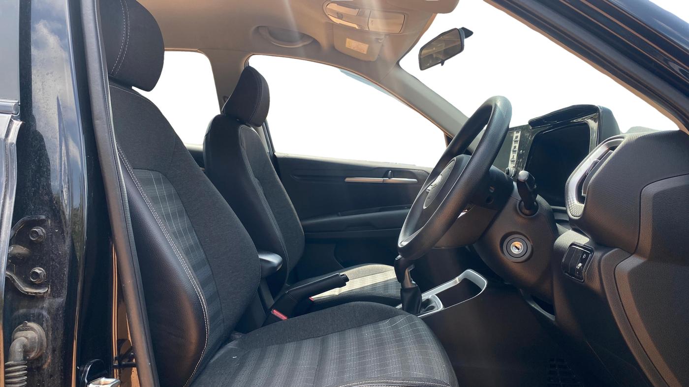 2021 KIA SONET HTK PLUS 1.0 IMT, Petrol, Manual, 23,368 km, Right Side Front Door Cabin