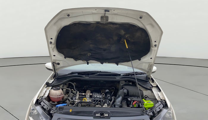 2018 Volkswagen Vento HIGHLINE PLUS 1.2 AT 16 ALLOY, Petrol, Automatic, 67,028 km, Open Bonet