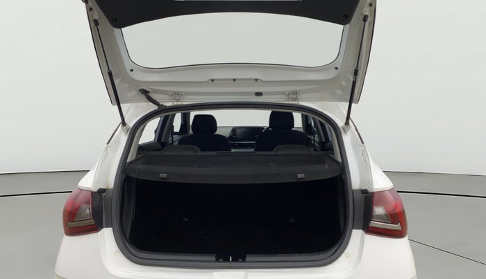 2022 Hyundai NEW I20 SPORTZ 1.2 MT, Petrol, Manual, 96,421 km, Boot Open Zoomed View
