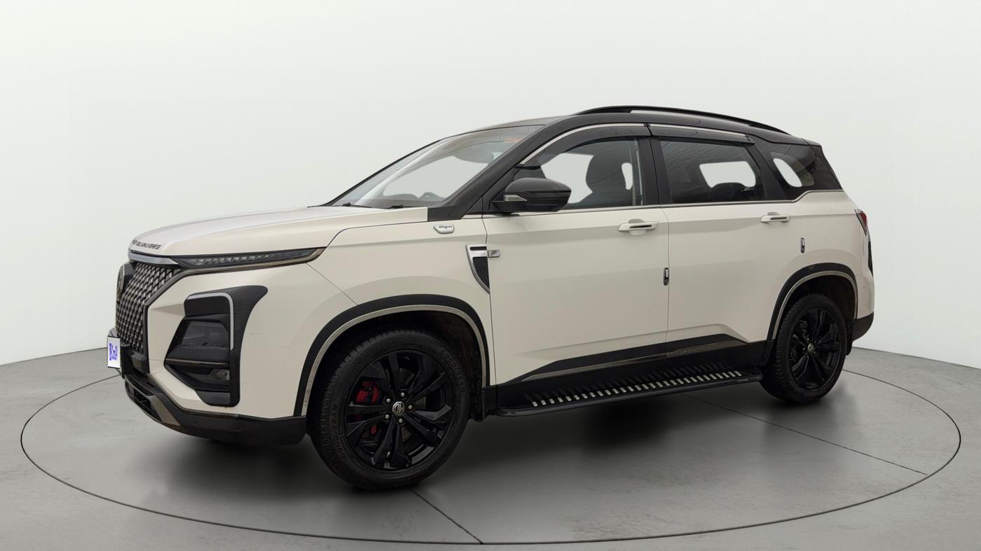 2024 MG HECTOR PLUS Sharp Pro Snowstorm 2.0 Turbo MT 7 STR, Diesel, Manual, 21,040 km, Left Front Diagonal
