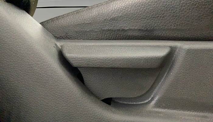 2015 Hyundai Eon ERA +, Petrol, Manual, 23,656 km, Driver Side Adjustment Panel