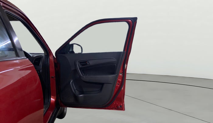 2016 Maruti Vitara Brezza VDI, Diesel, Manual, 1,03,019 km, RHS Front Door