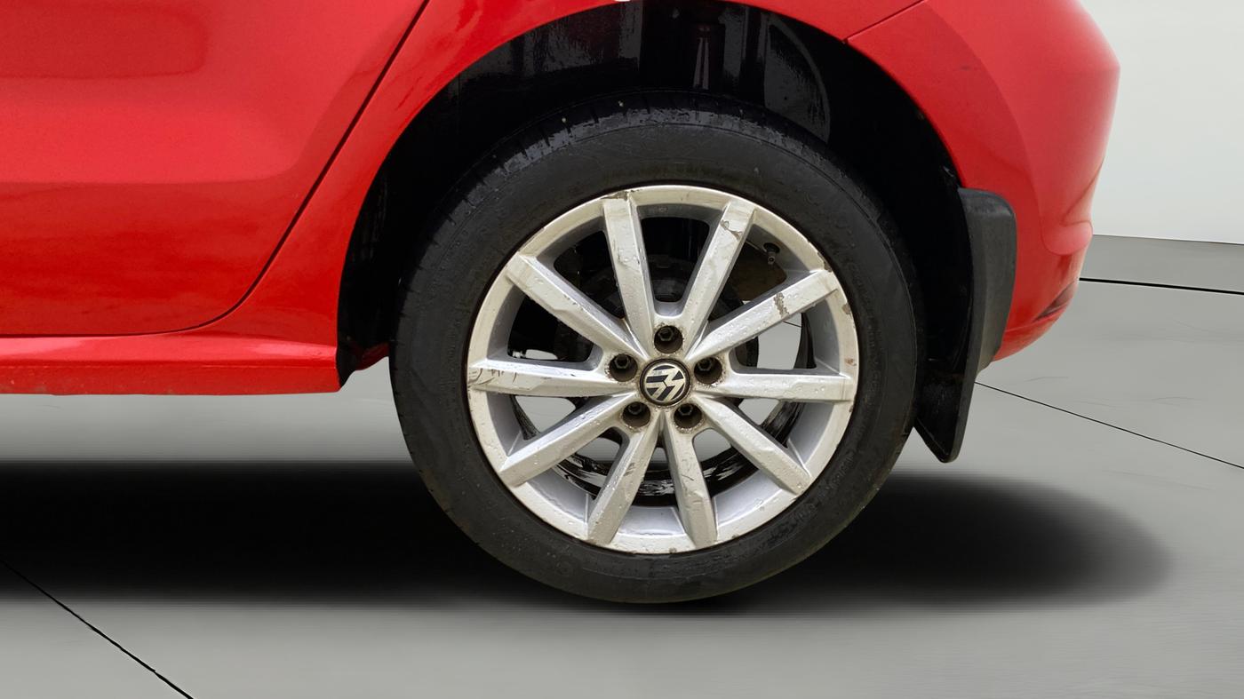 2017 Volkswagen Polo HIGHLINE PLUS 1.2(16 ALLOY, Petrol, Manual, 62,663 km, Left Rear Wheel
