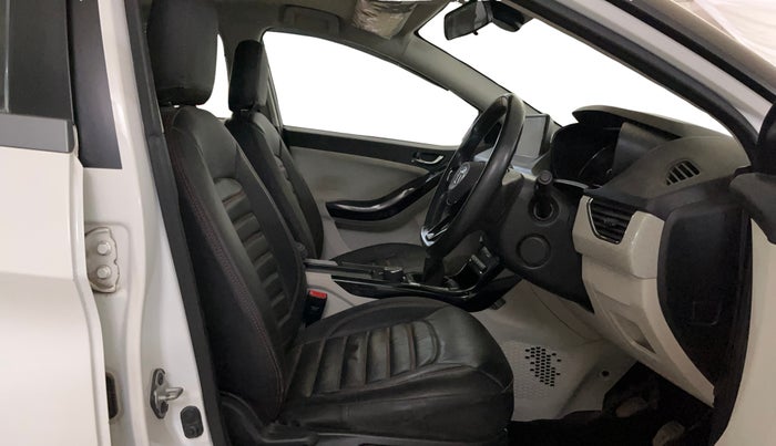 2022 Tata NEXON XZ PLUS PETROL SUNROOF, Petrol, Manual, 17,310 km, Right Side Front Door Cabin