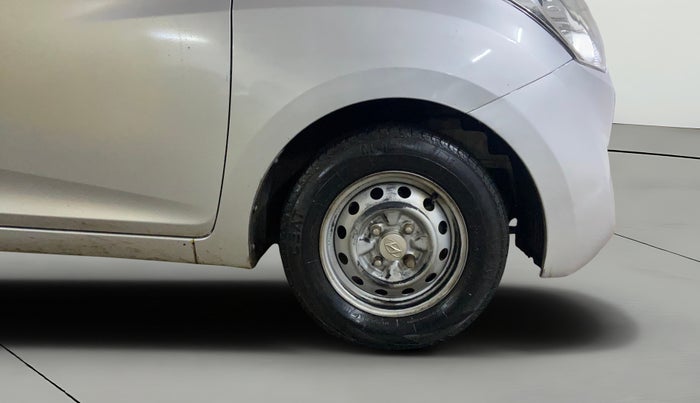 2017 Hyundai Eon ERA +, Petrol, Manual, 47,628 km, Right Front Wheel