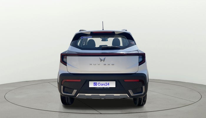 2024 Mahindra XUV 3XO AX5 1.2 L TCMPFI AT, Petrol, Automatic, 41,138 km, Back/Rear