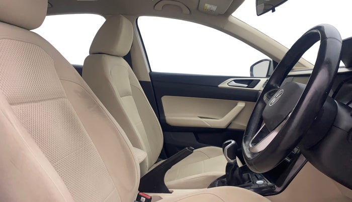 2022 Volkswagen VIRTUS HIGHLINE TSI 1.0 MT, Petrol, Manual, 61,366 km, Right Side Front Door Cabin