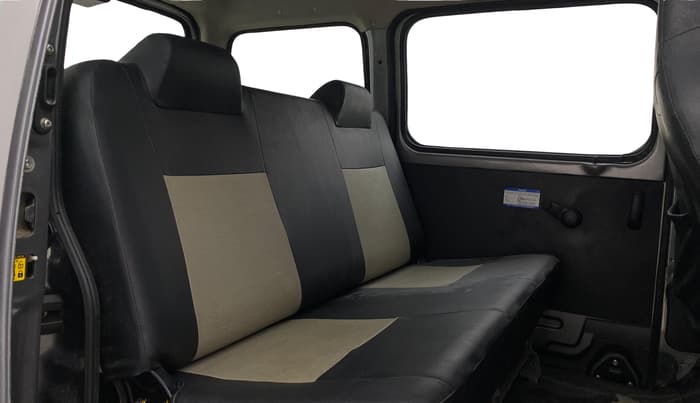2022 Maruti Eeco 5 STR AC (O), Petrol, Manual, 24,174 km, Right Side Rear Door Cabin