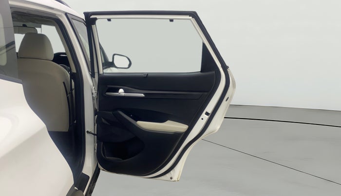 2022 KIA SELTOS HTK PLUS 1.5 DIESEL IMT, Diesel, Manual, 18,945 km, RHS Rear Door