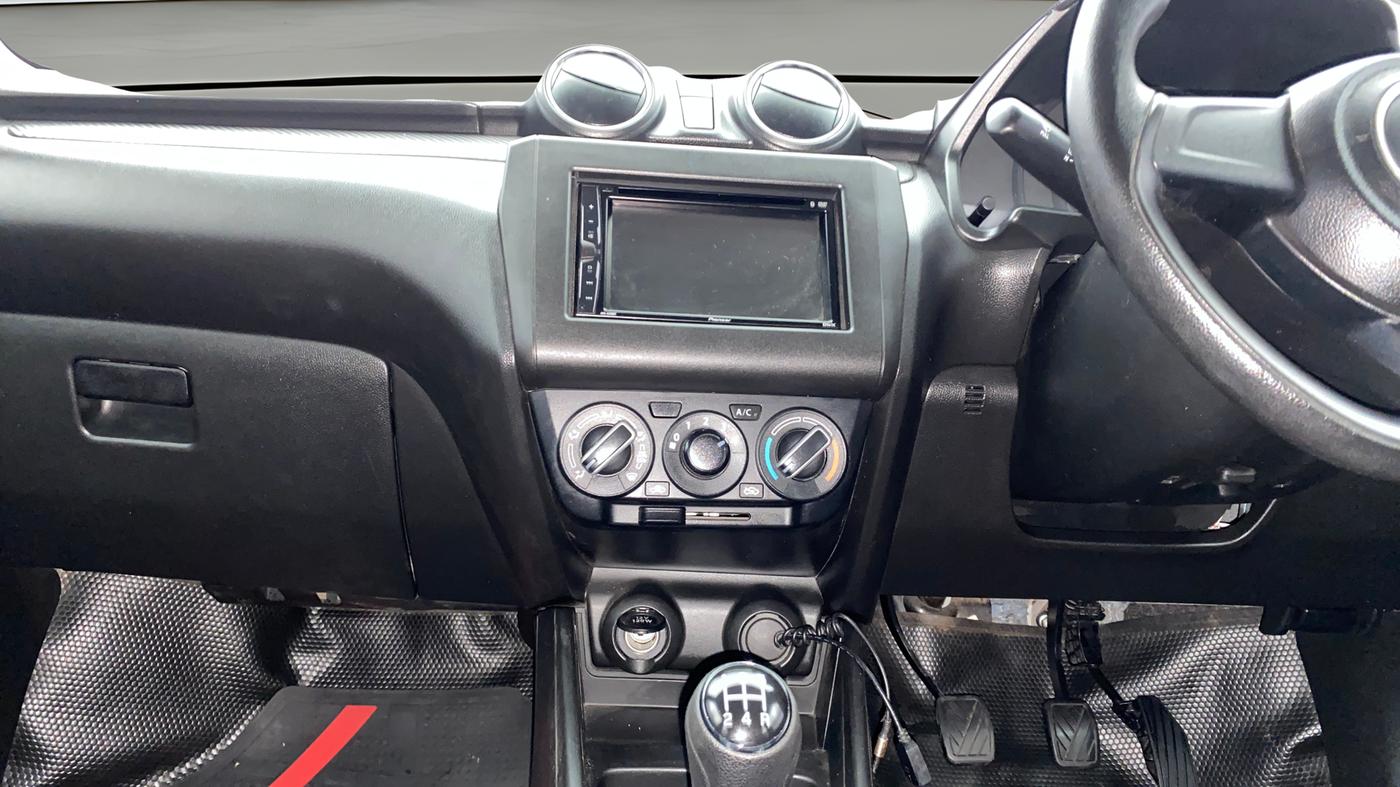 2019 Maruti Swift LXI, Petrol, Manual, 44,468 km, Air Conditioner